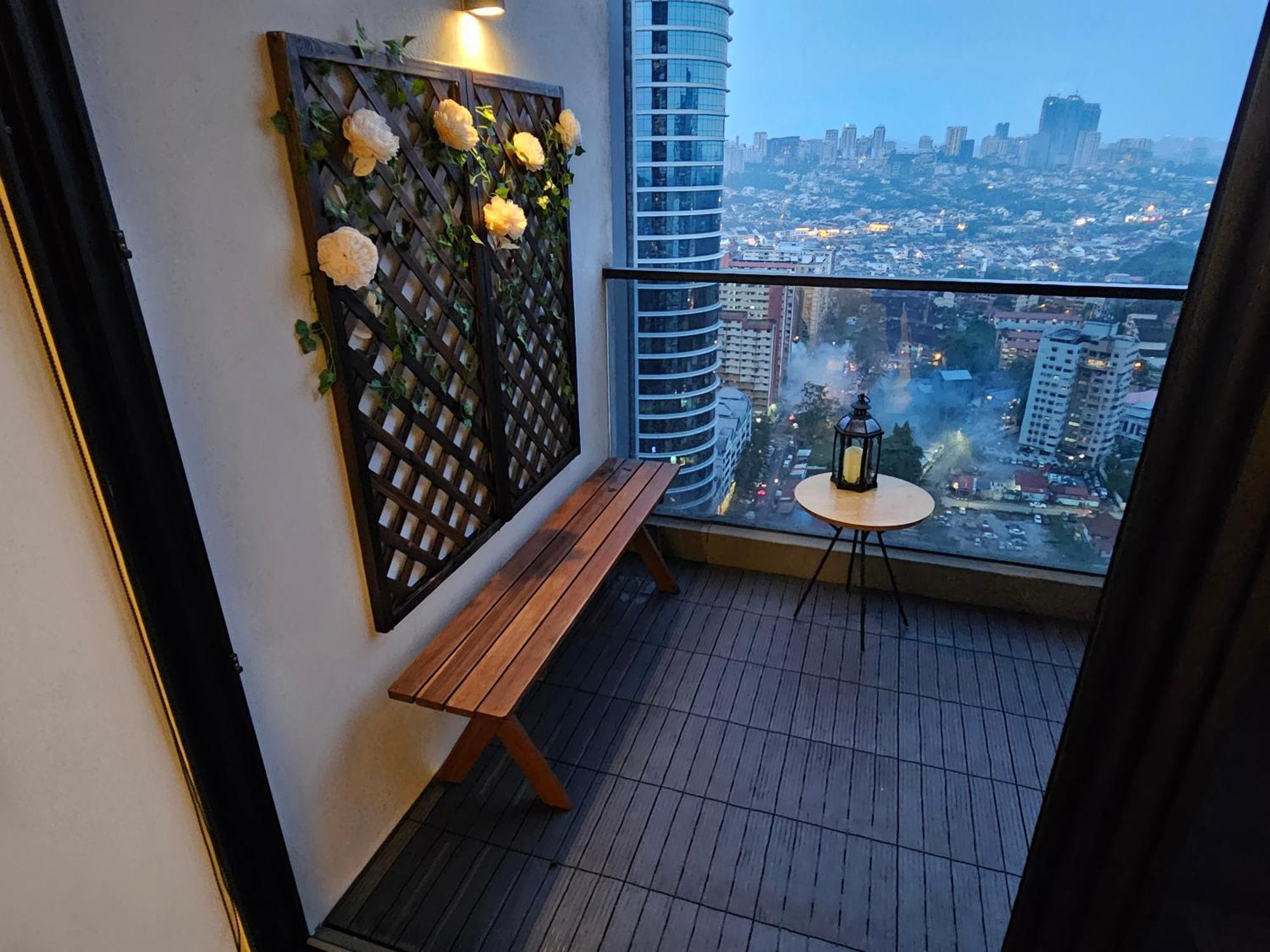 Scenic Garden Balcony Est Bangsar For 2 Pangsapuri Kuala Lumpur